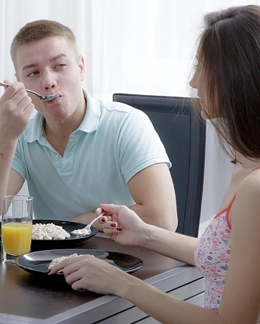 Zarina and Nikolas have breakfast first